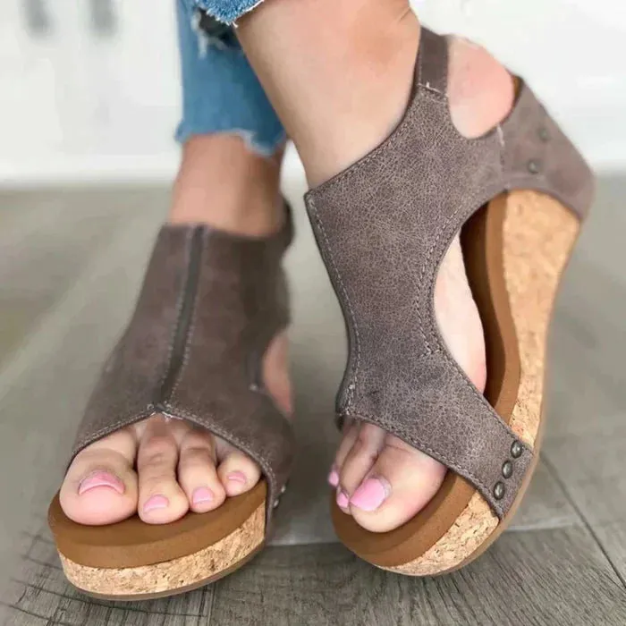 Delore - Elegant Wedges