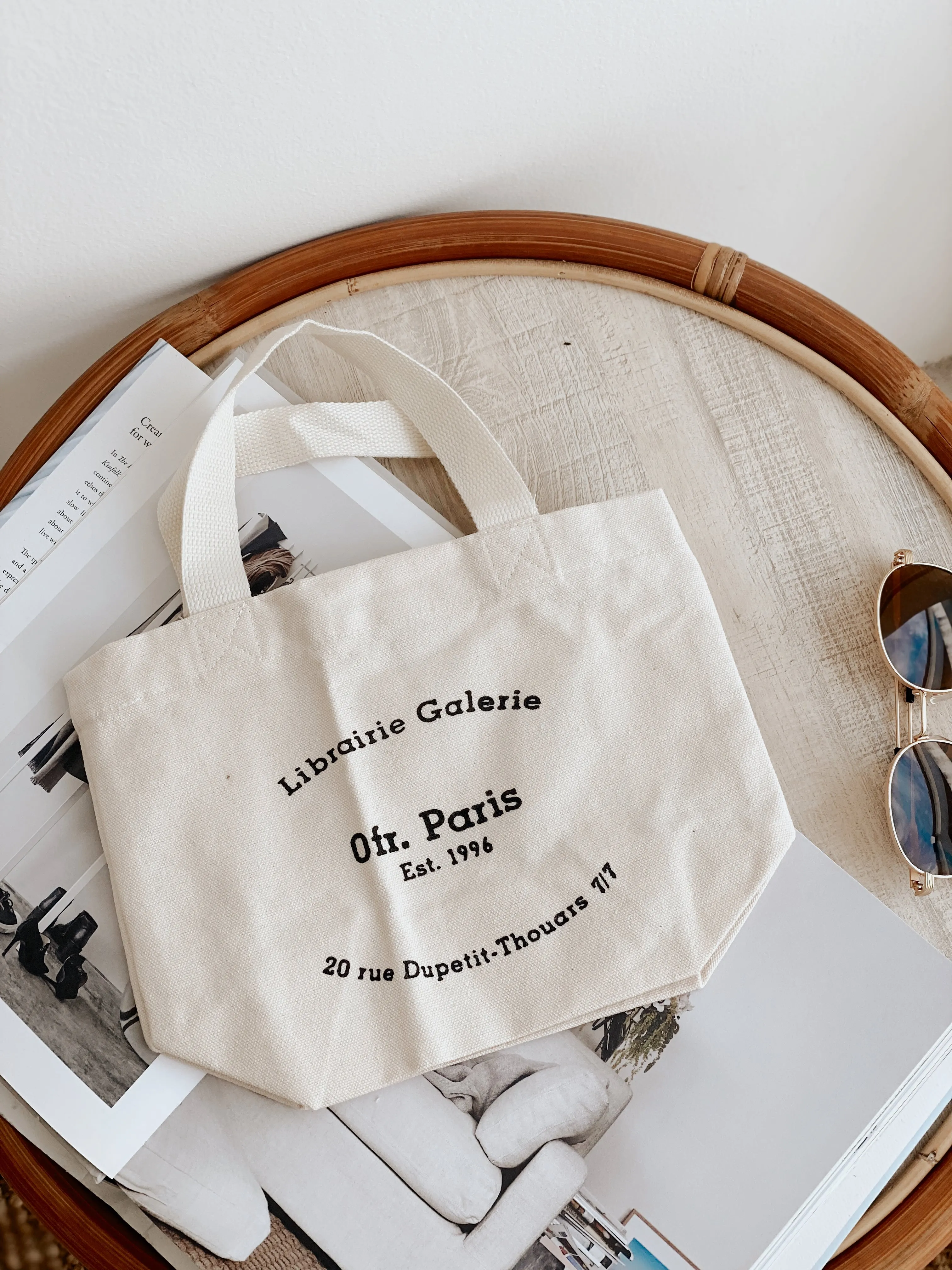 LIBRAIRIE GALERIE TOTE