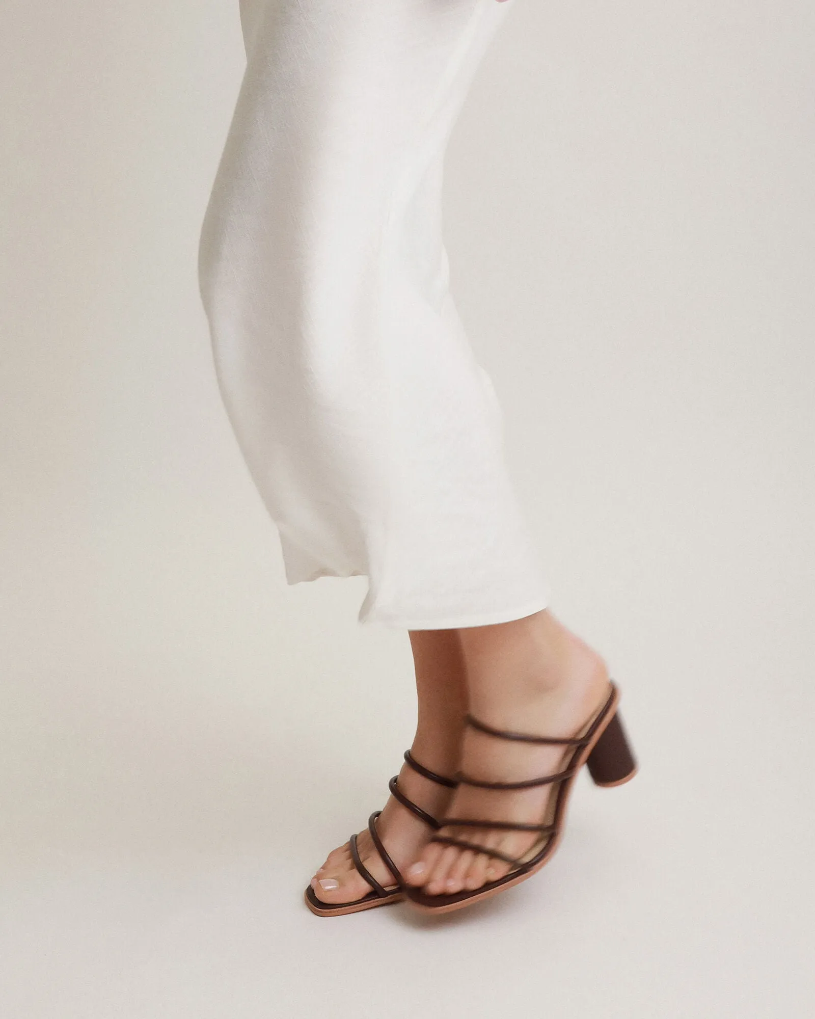 NAOMI MID HEEL SANDALS CHOCOLATE LEATHER