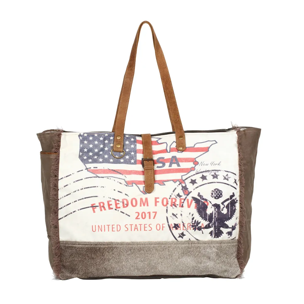 Partisan Weekender Bag