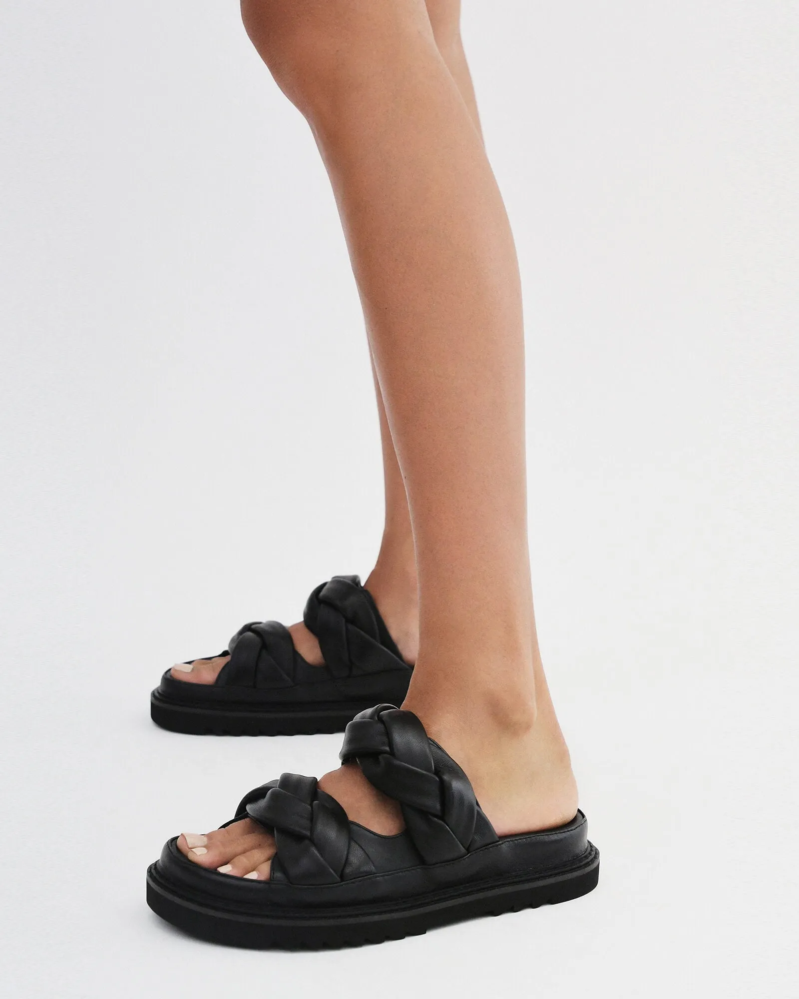 VENUS FLAT SLIDES BLACK LEATHER